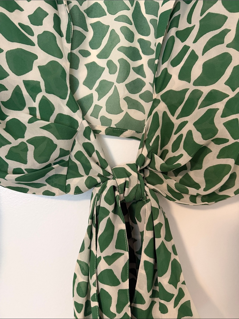 Green Patterned Top & Pants Set - Picture 8 of 10
